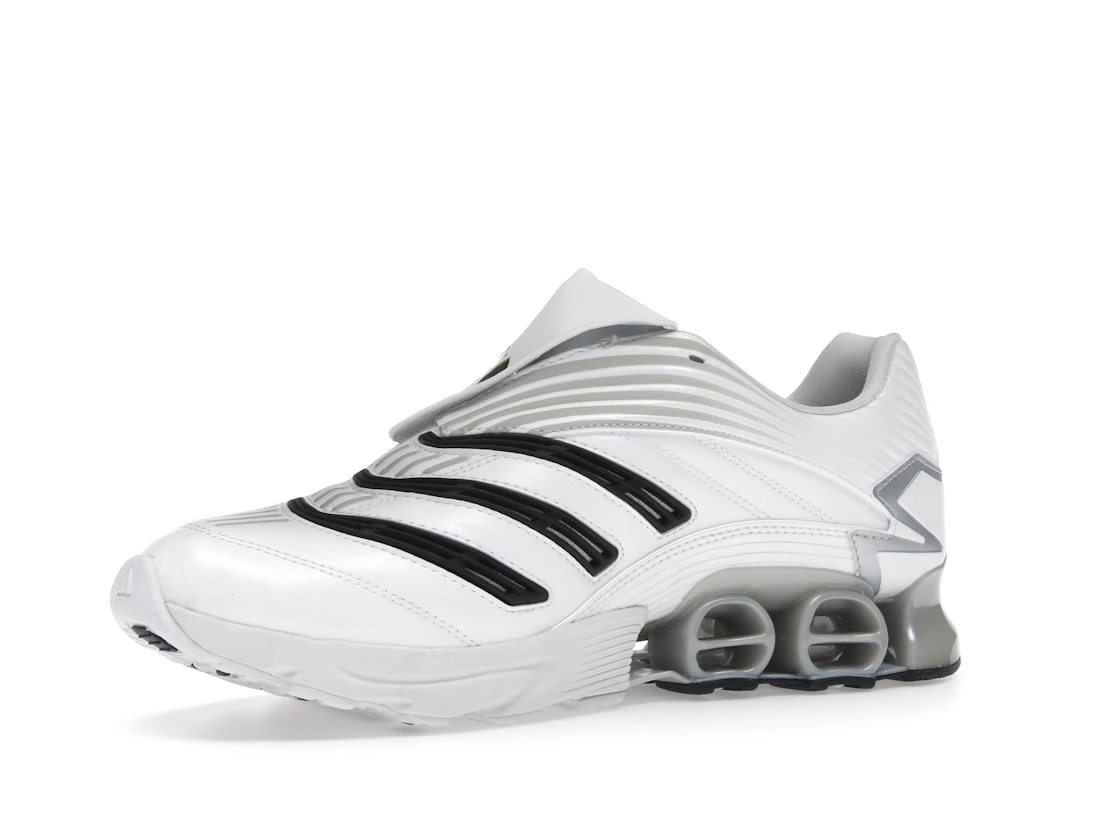 Vue 16 de adidas Predator Megaride Footwear White Black