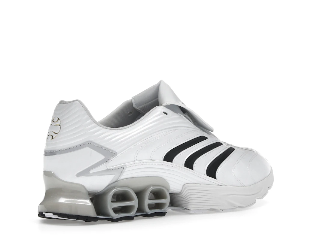 Vue 33 de adidas Predator Megaride Footwear White Black