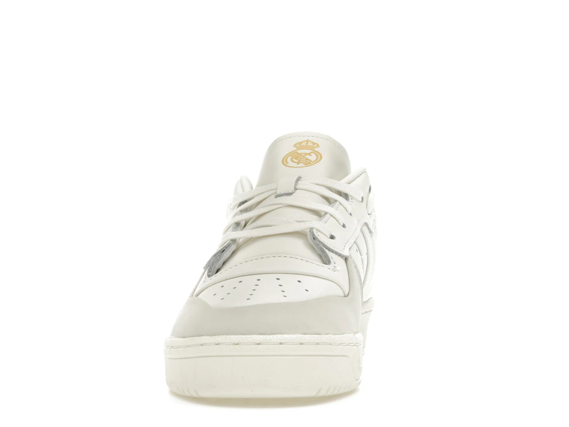 Vue 11 de adidas Rivalry 86 Low Real Madrid