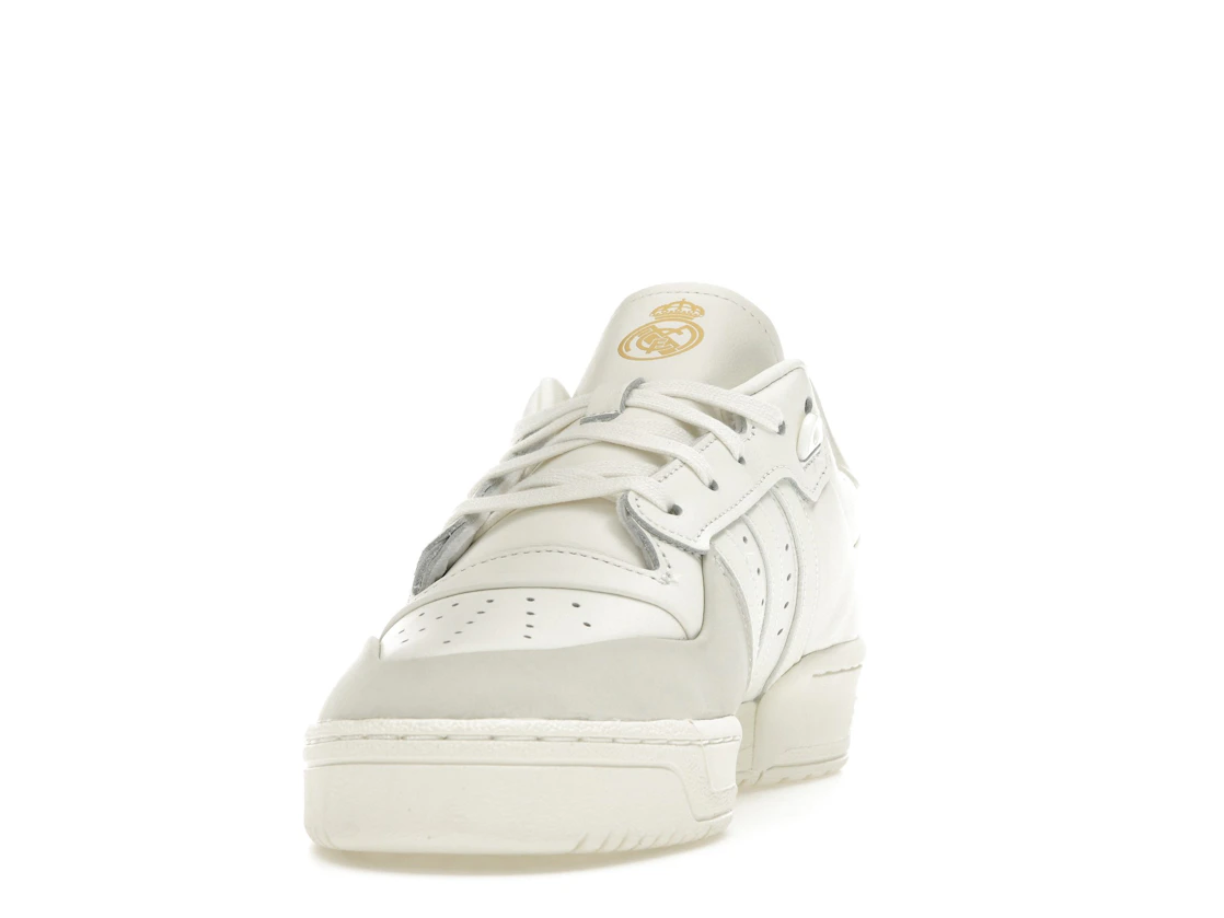 Vue 12 de adidas Rivalry 86 Low Real Madrid