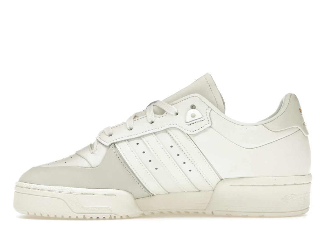 Vue 19 de adidas Rivalry 86 Low Real Madrid