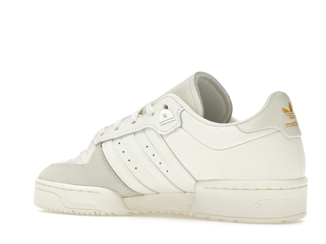 Vue 22 de adidas Rivalry 86 Low Real Madrid