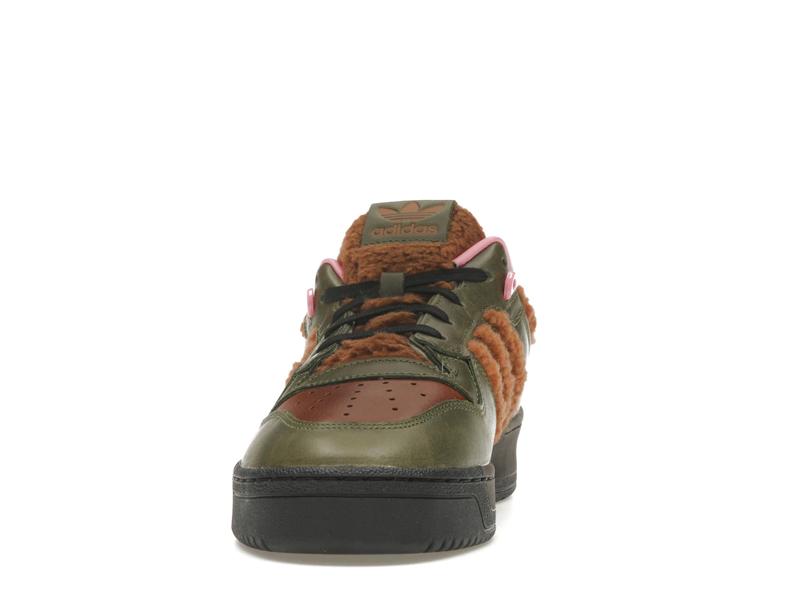 Vue 11 de adidas Rivalry 86 Low The Simpsons Werewolf Flanders
