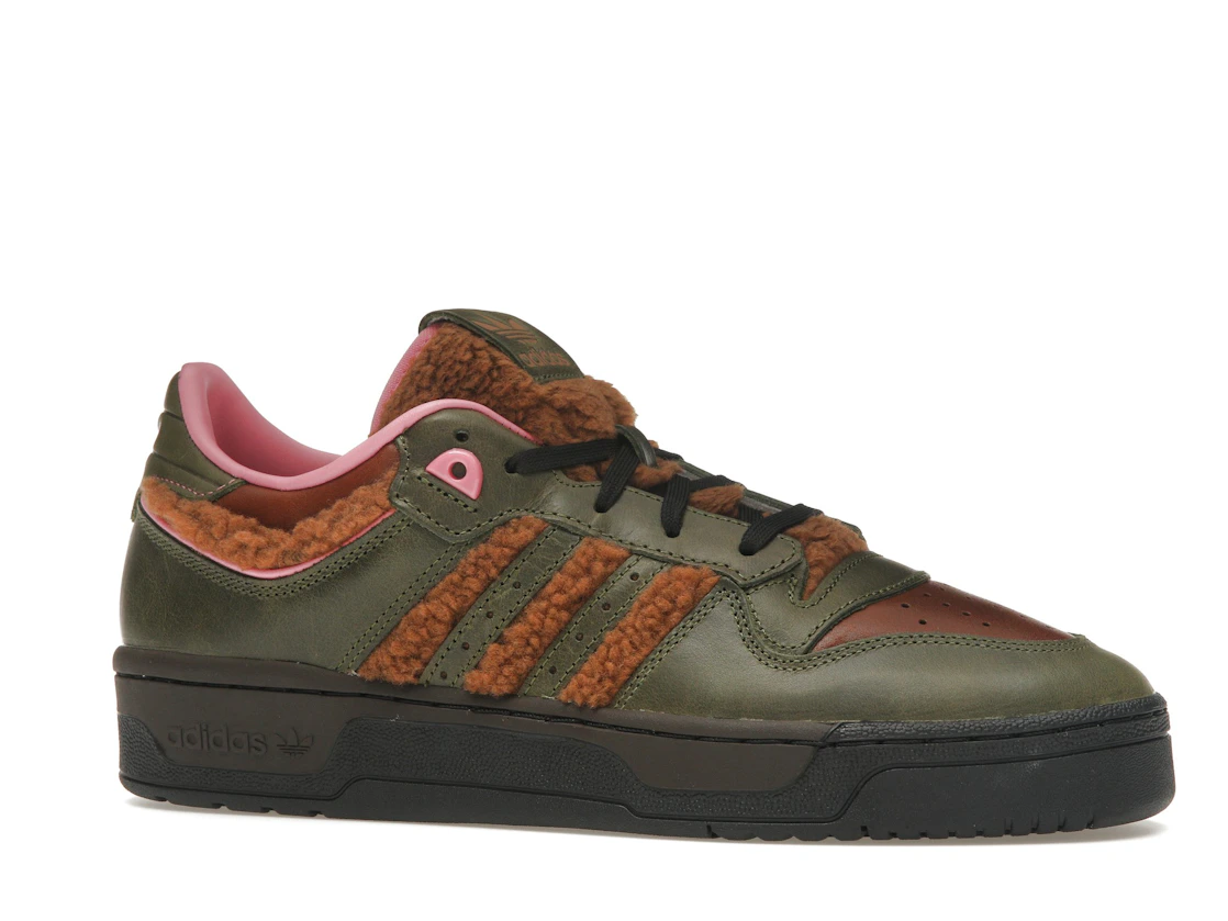 Vue 3 de adidas Rivalry 86 Low The Simpsons Werewolf Flanders