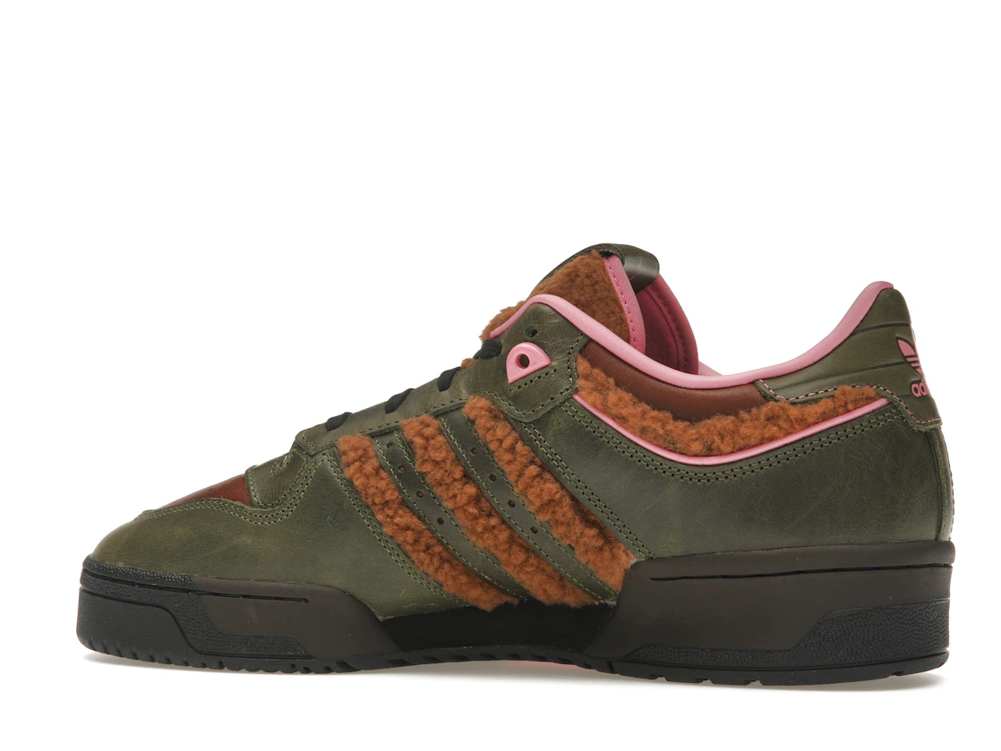 Vue 21 de adidas Rivalry 86 Low The Simpsons Werewolf Flanders