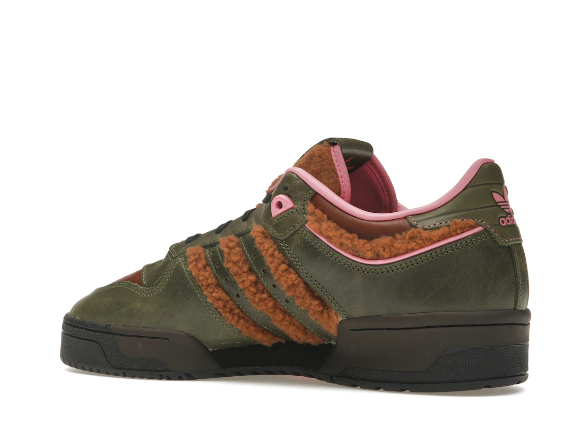 Vue 22 de adidas Rivalry 86 Low The Simpsons Werewolf Flanders