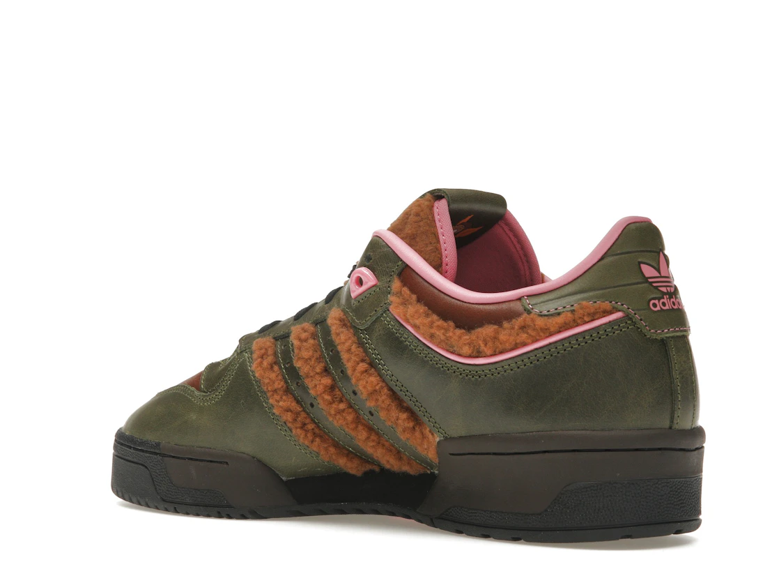 Vue 23 de adidas Rivalry 86 Low The Simpsons Werewolf Flanders