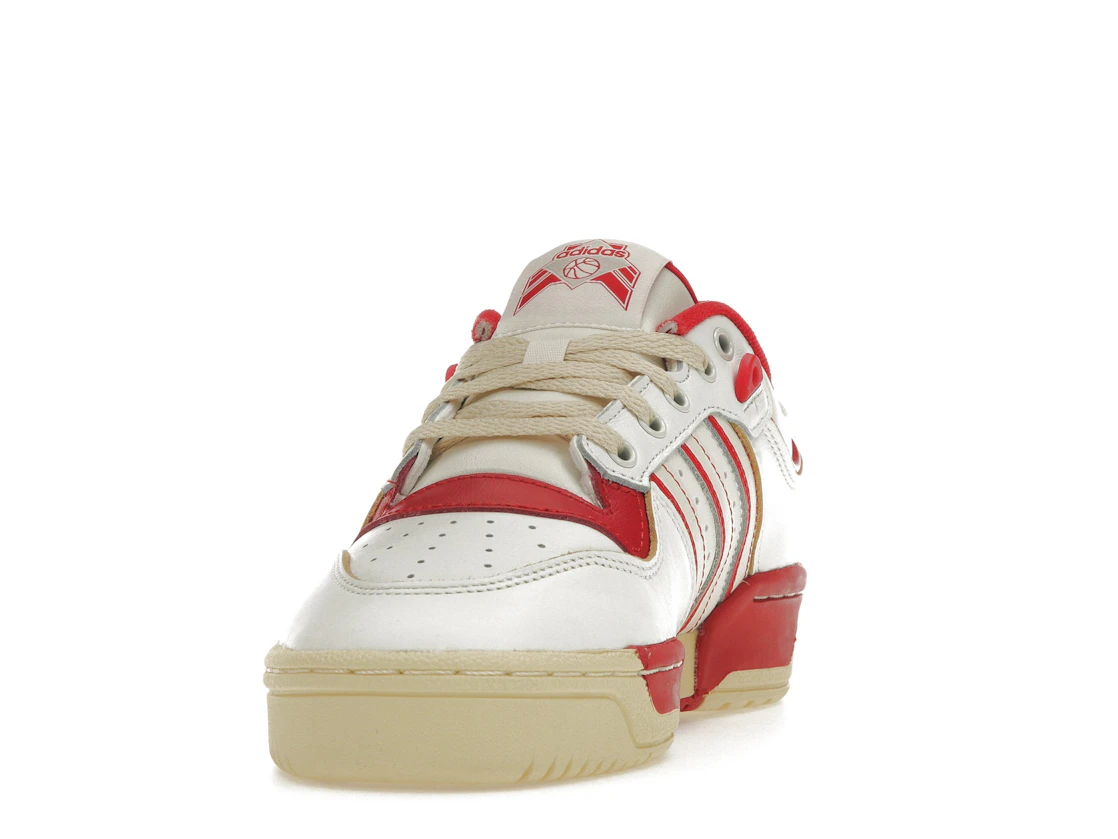 Vue 12 de adidas Rivalry Low 86 Core White Off White Team Power Red
