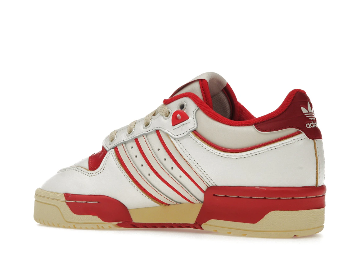 Vue 22 de adidas Rivalry Low 86 Core White Off White Team Power Red