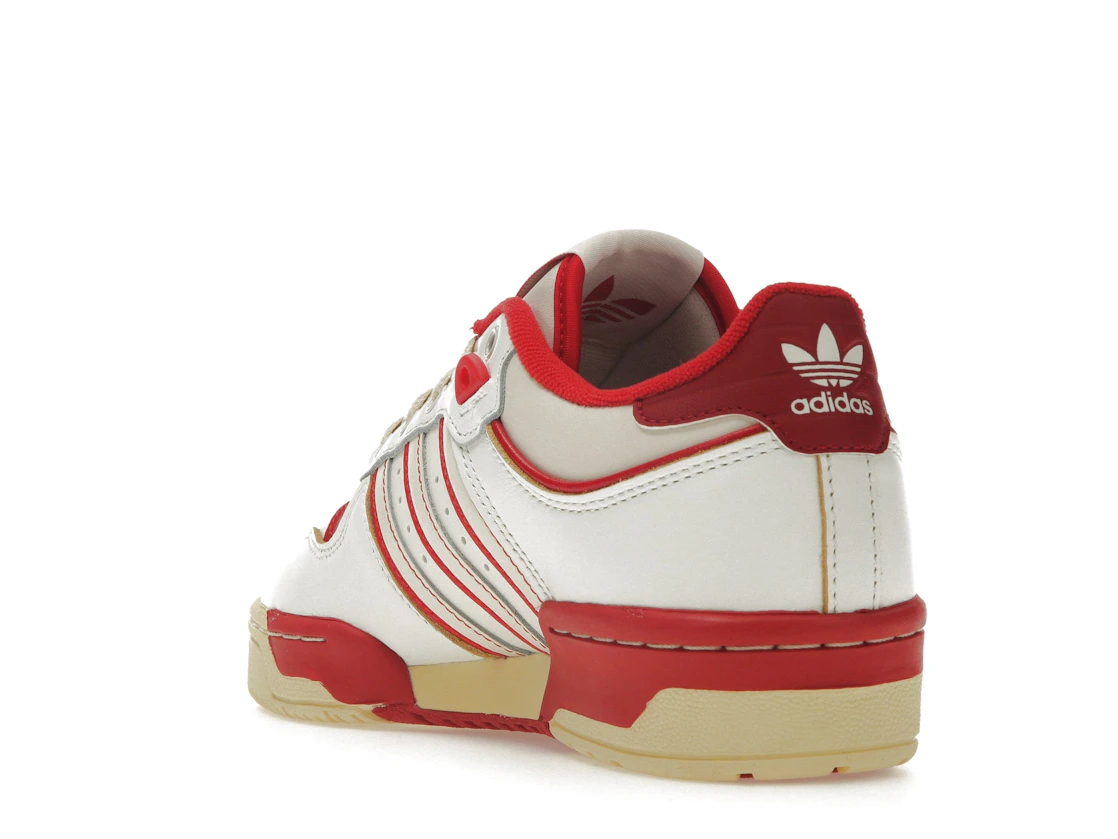 Vue 25 de adidas Rivalry Low 86 Core White Off White Team Power Red