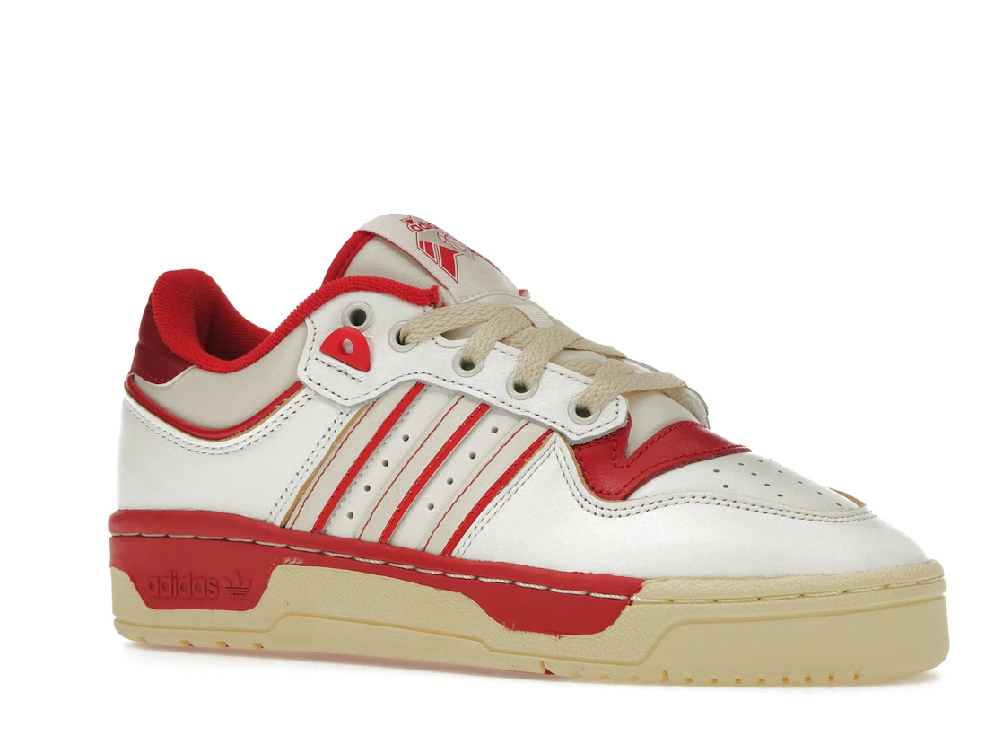 Vue 4 de adidas Rivalry Low 86 Core White Off White Team Power Red