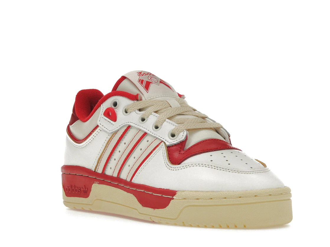 Vue 6 de adidas Rivalry Low 86 Core White Off White Team Power Red