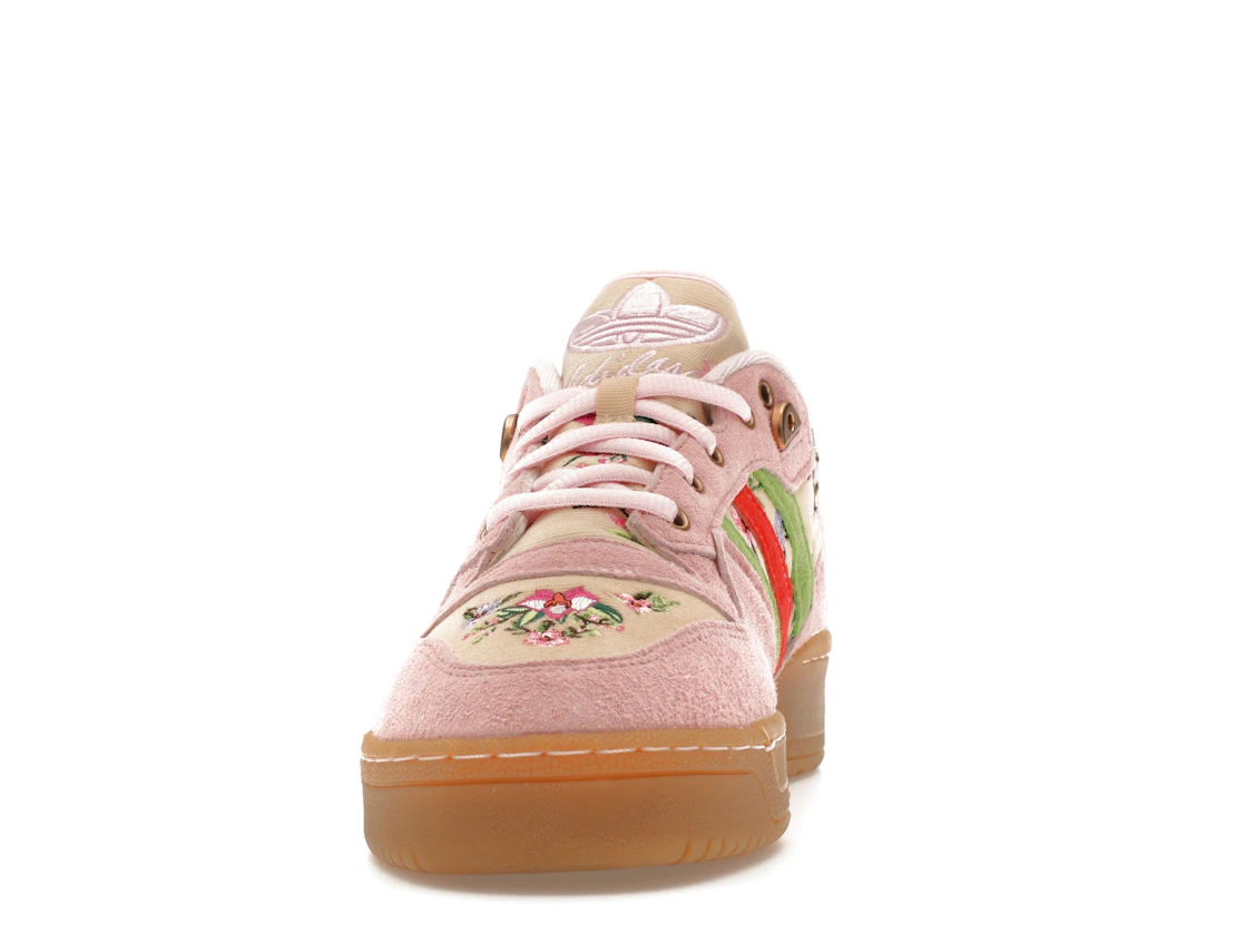 Vue 11 de adidas Rivalry Low Unheardof Grandma's Couch Pink