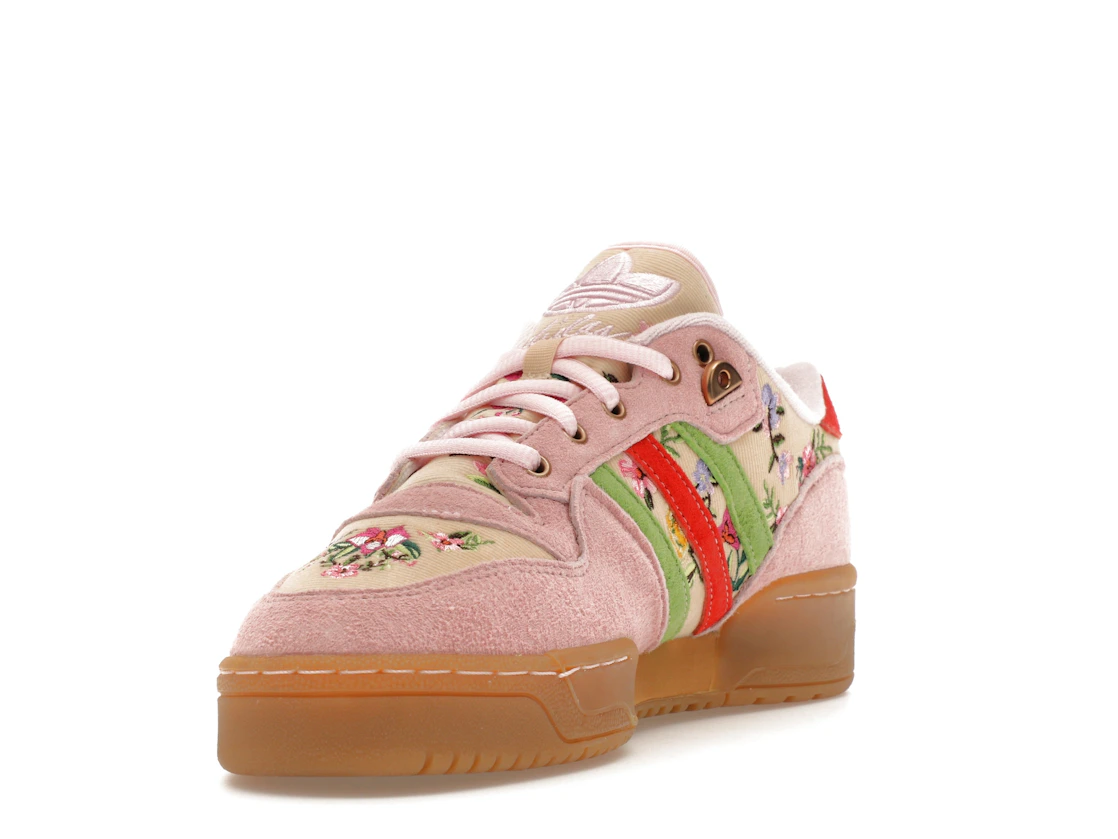Vue 13 de adidas Rivalry Low Unheardof Grandma's Couch Pink