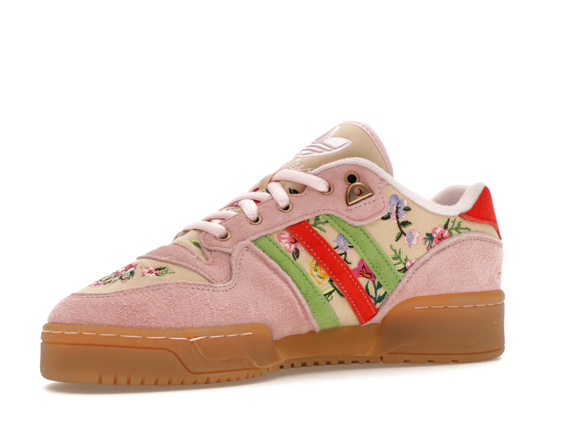 Vue 16 de adidas Rivalry Low Unheardof Grandma's Couch Pink