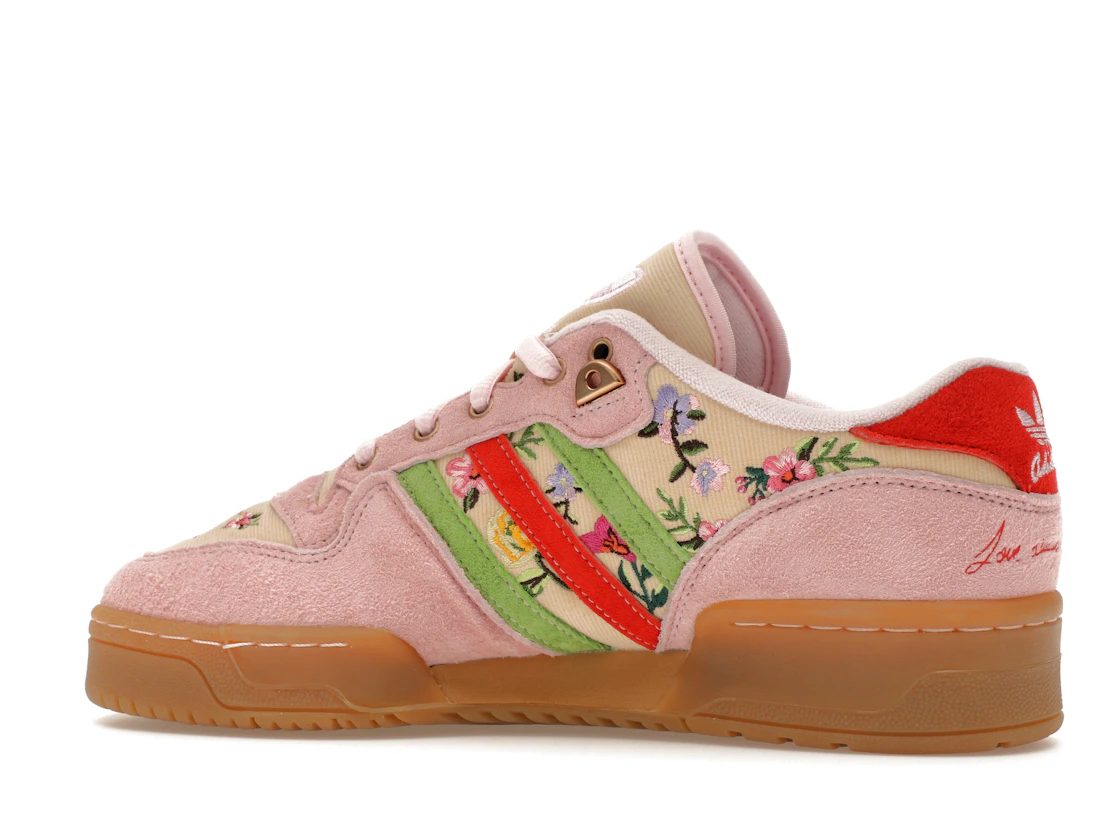 Vue 21 de adidas Rivalry Low Unheardof Grandma's Couch Pink