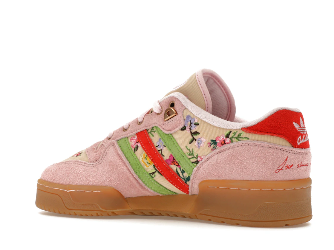 Vue 22 de adidas Rivalry Low Unheardof Grandma's Couch Pink