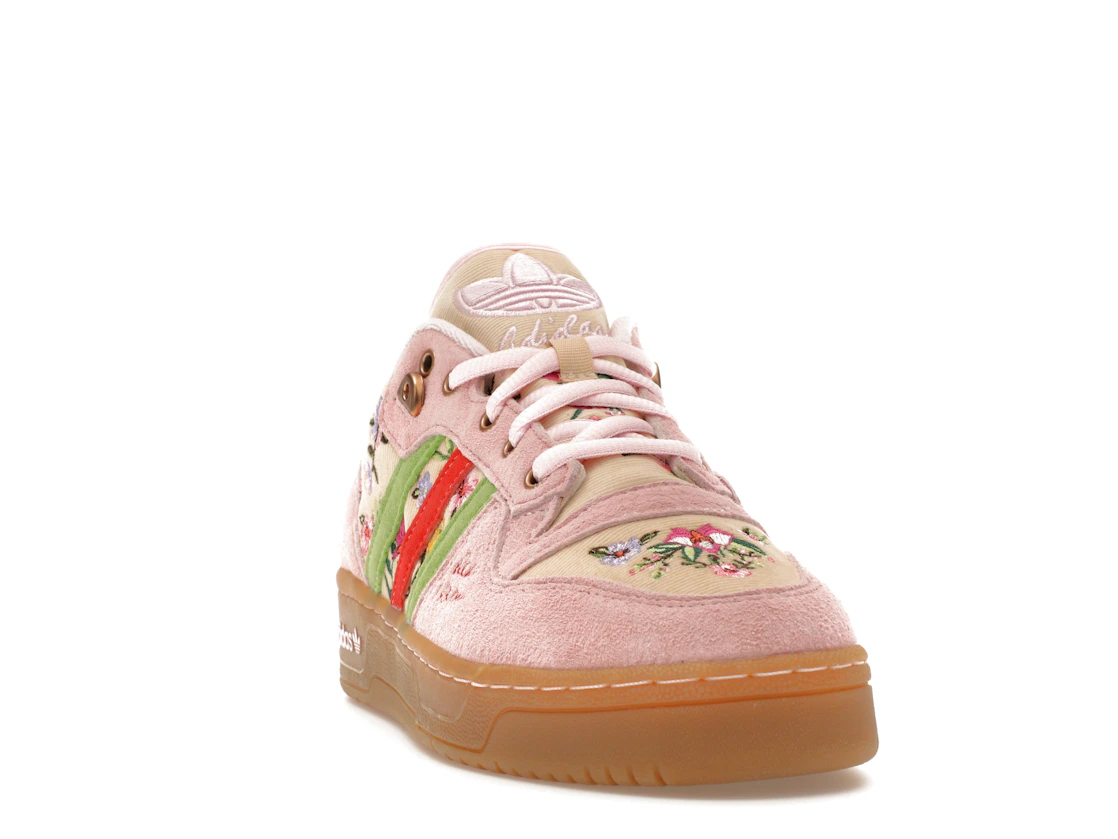 Vue 8 de adidas Rivalry Low Unheardof Grandma's Couch Pink