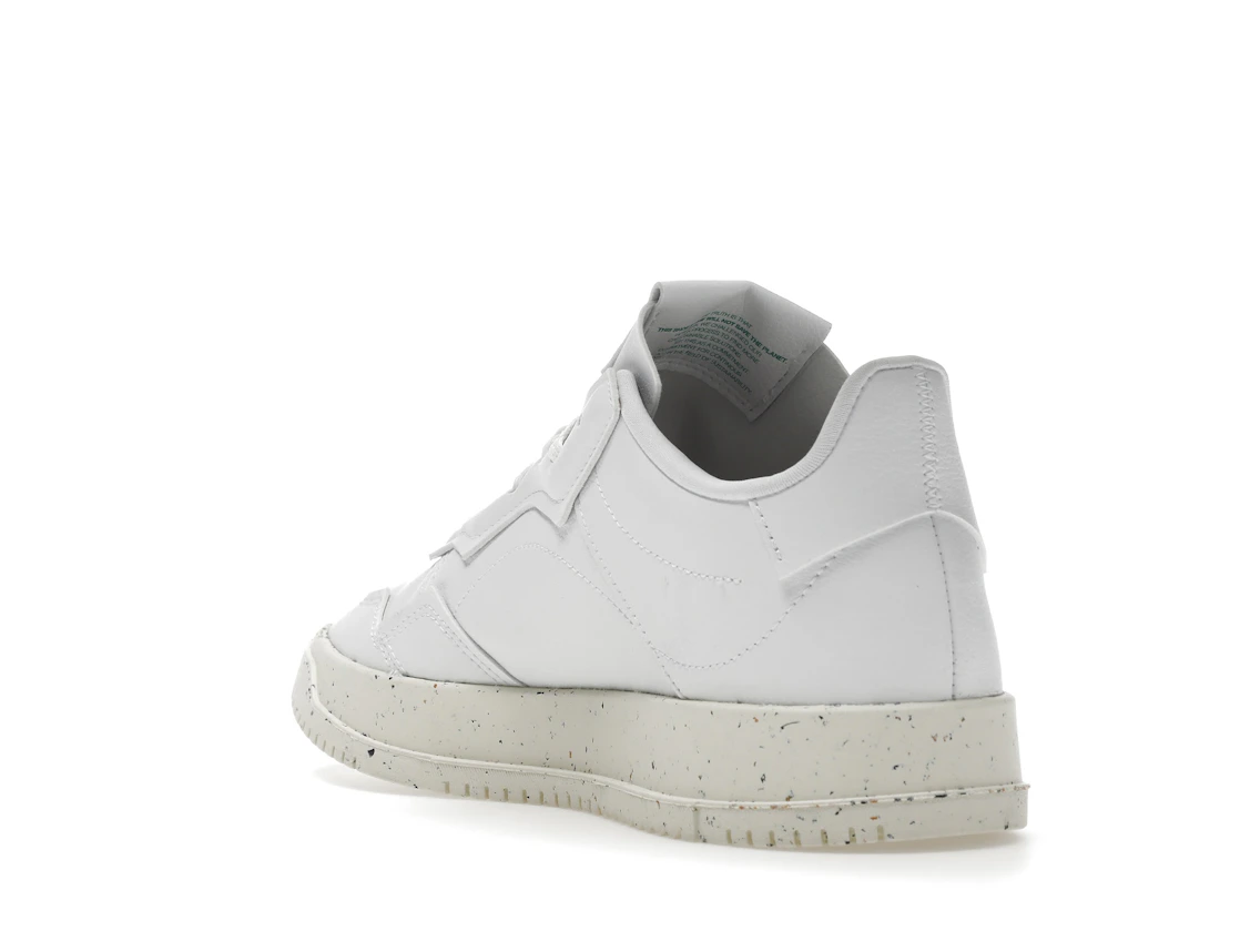 Vue 25 de adidas SC Premiere Clean Classics White