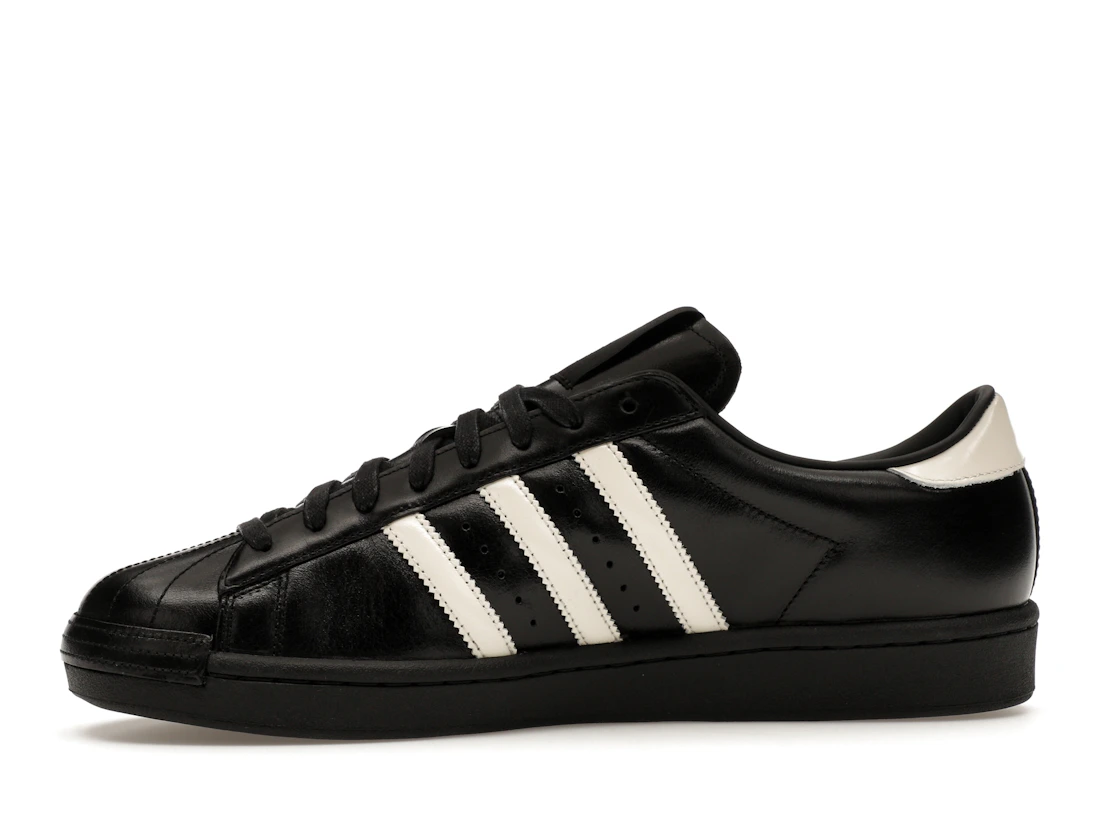 Vue 18 de adidas Superstar Vintage Kith Black Tie Made in Germany