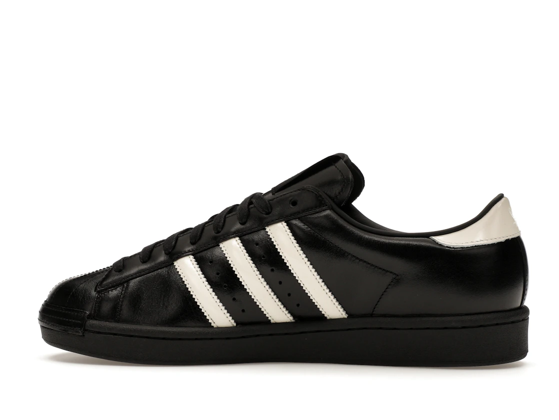 Vue 20 de adidas Superstar Vintage Kith Black Tie Made in Germany