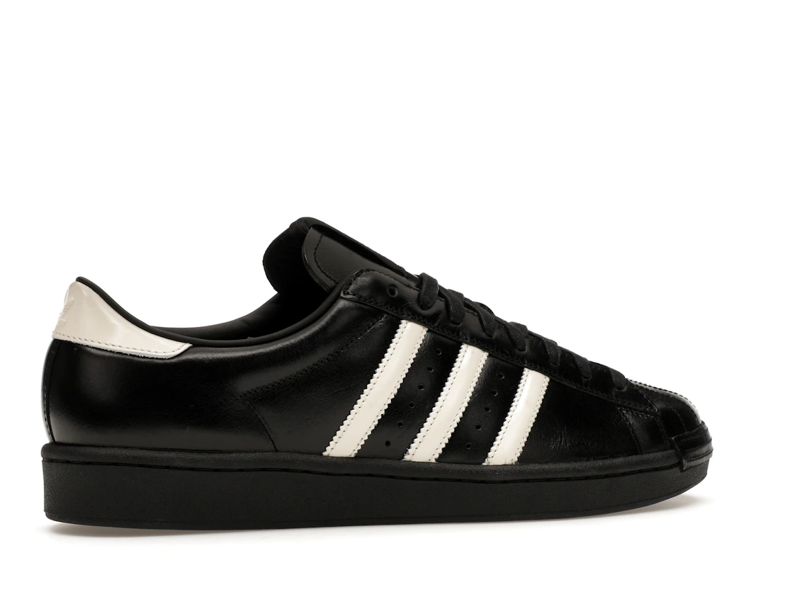 Vue 35 de adidas Superstar Vintage Kith Black Tie Made in Germany