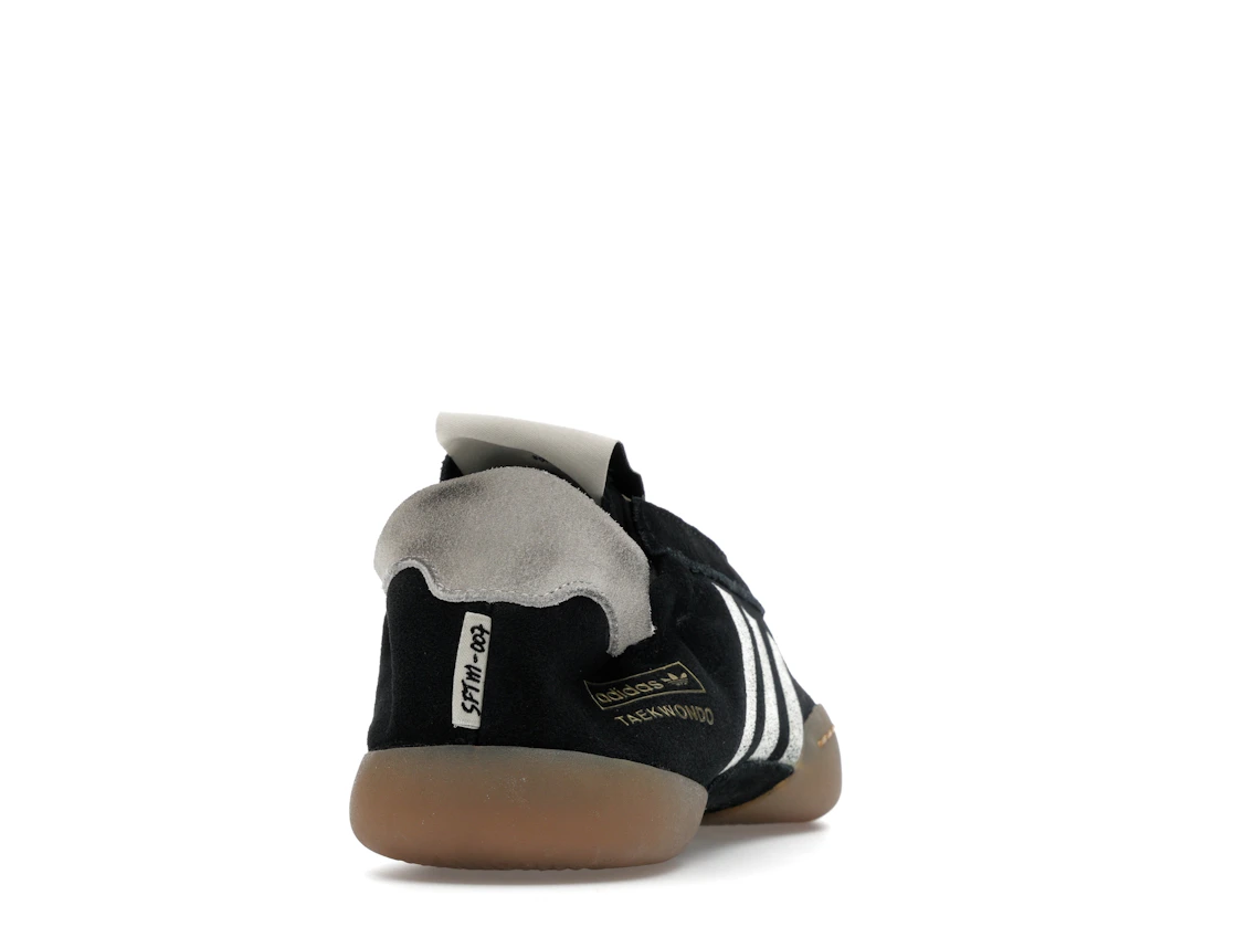Vue 29 de adidas Taekwondo Mei Song for the Mute Black White 