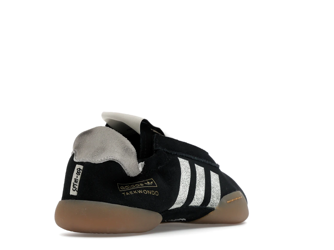 Vue 31 de adidas Taekwondo Mei Song for the Mute Black White 