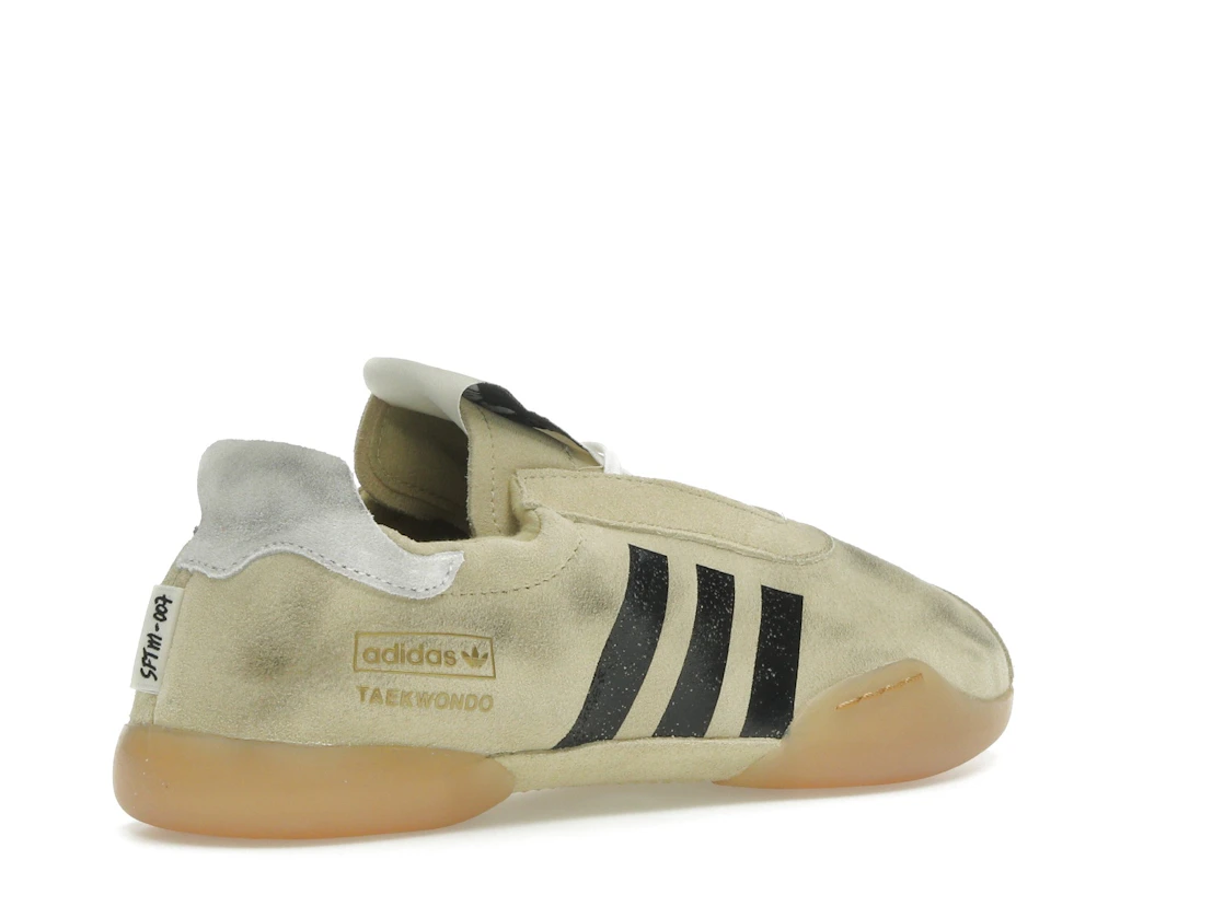 Vue 33 de adidas Taekwondo Mei Song for the Mute Cream White 