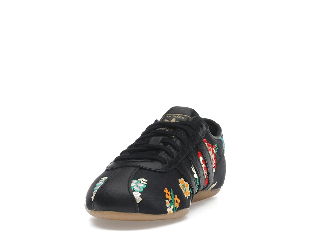 Vue 12 de adidas Tokyo Black Floral Embroidery 