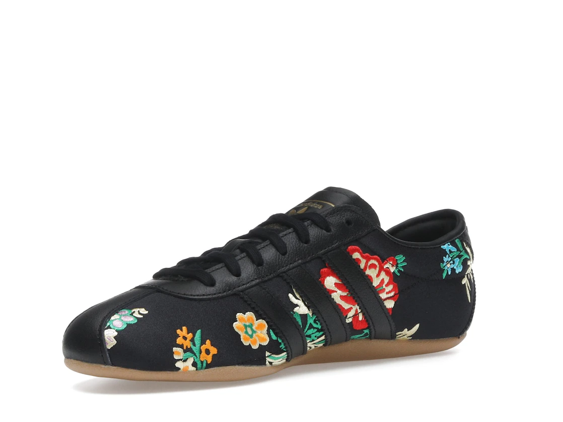 Vue 15 de adidas Tokyo Black Floral Embroidery 