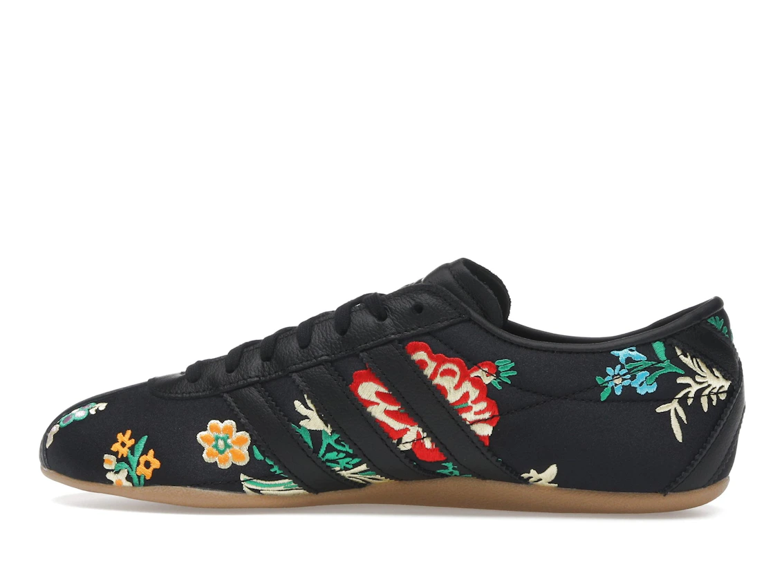 Vue 20 de adidas Tokyo Black Floral Embroidery 