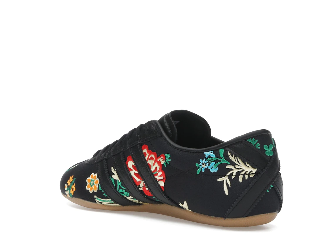 Vue 24 de adidas Tokyo Black Floral Embroidery 