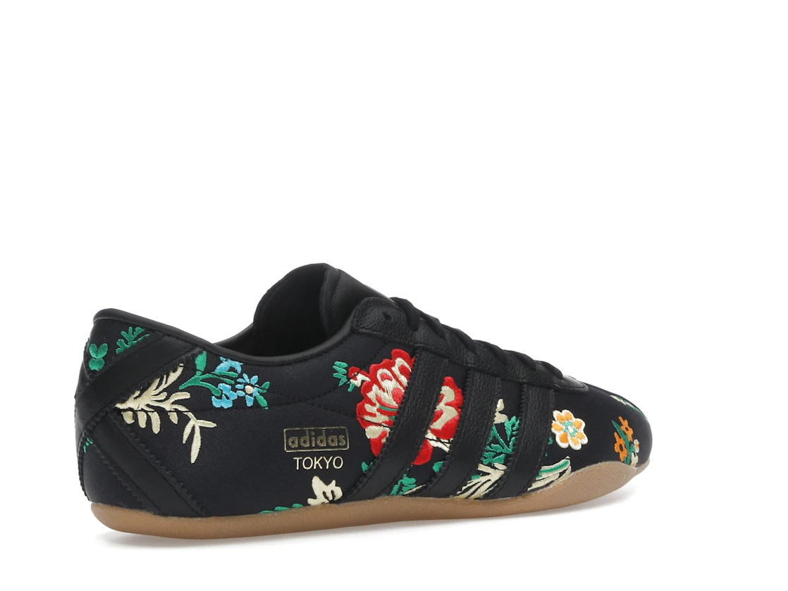 Vue 33 de adidas Tokyo Black Floral Embroidery 