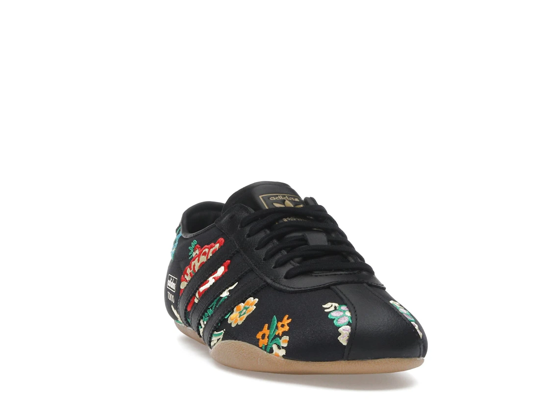 Vue 8 de adidas Tokyo Black Floral Embroidery 