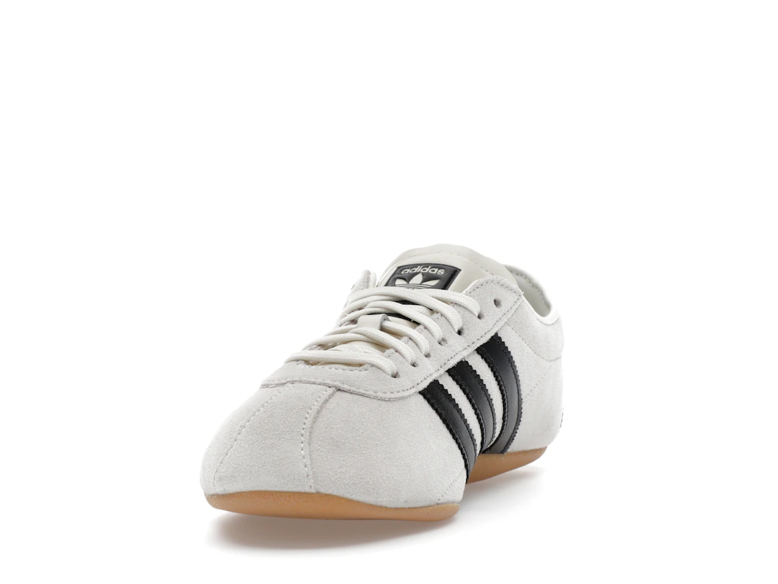 Vue 12 de adidas Tokyo Off White Black 