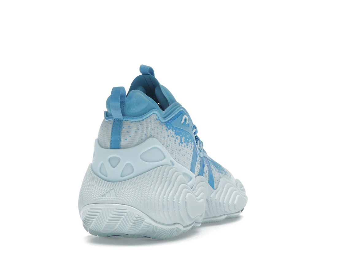 Vue 30 de adidas Trae Young 3 Semi Blue Burst Royal Blue Sky Tint