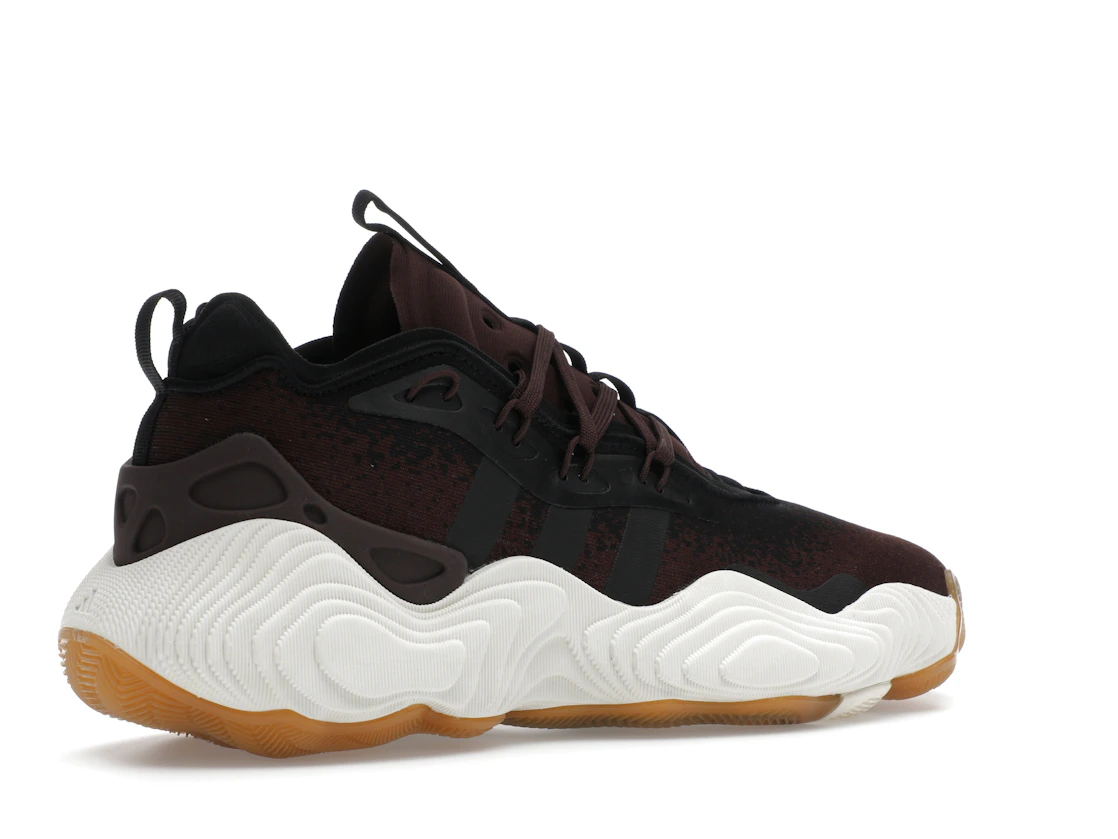 Vue 34 de adidas Trae Young 3 Shadow Brown