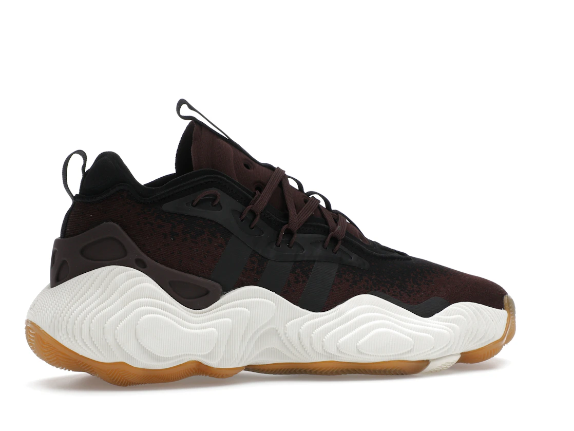 Vue 35 de adidas Trae Young 3 Shadow Brown