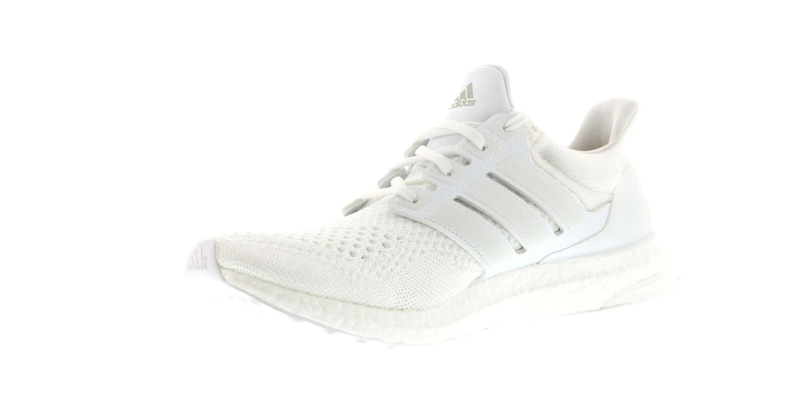 Vue 11 de adidas Ultra Boost 1.0 J&D Collective Triple White