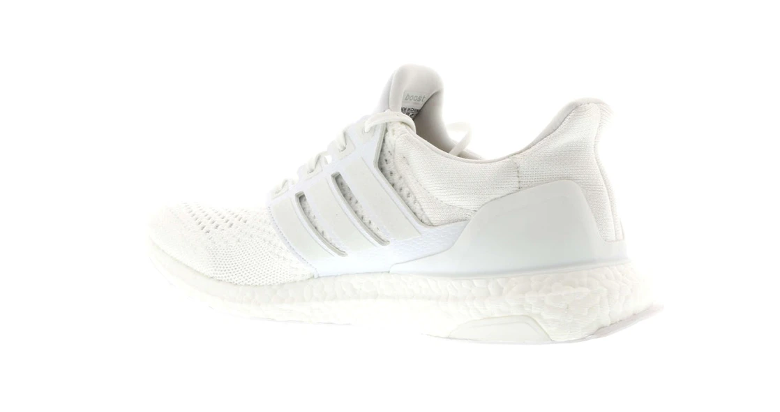 Vue 16 de adidas Ultra Boost 1.0 J&D Collective Triple White