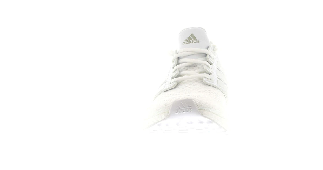 Vue 8 de adidas Ultra Boost 1.0 J&D Collective Triple White