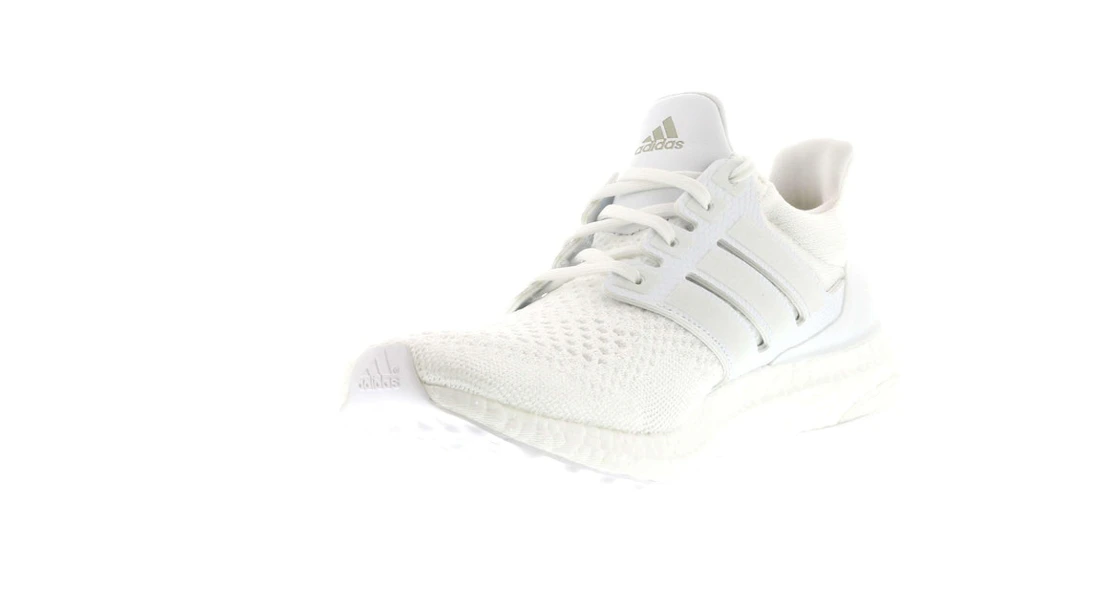 Vue 10 de adidas Ultra Boost 1.0 J&D Collective Triple White