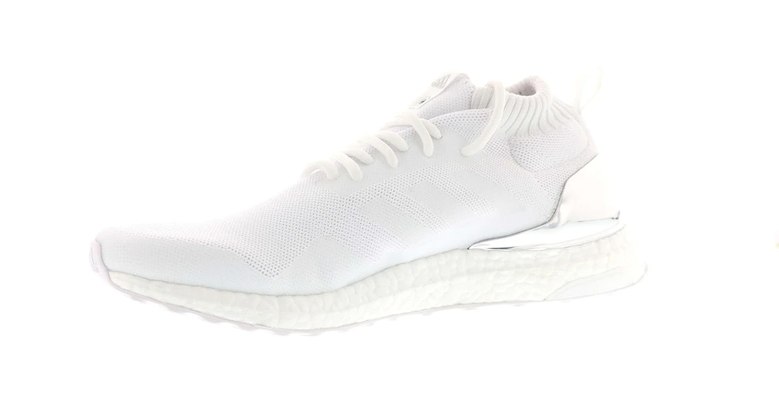 Vue 12 de adidas Ultra Boost Mid Ronnie Fieg Friends and Family White