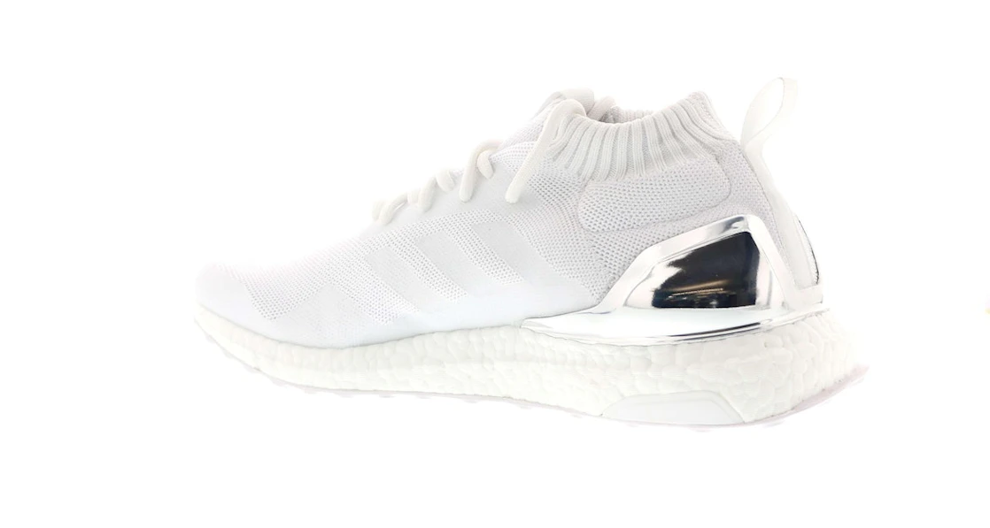 Vue 16 de adidas Ultra Boost Mid Ronnie Fieg Friends and Family White