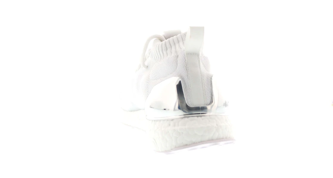 Vue 19 de adidas Ultra Boost Mid Ronnie Fieg Friends and Family White