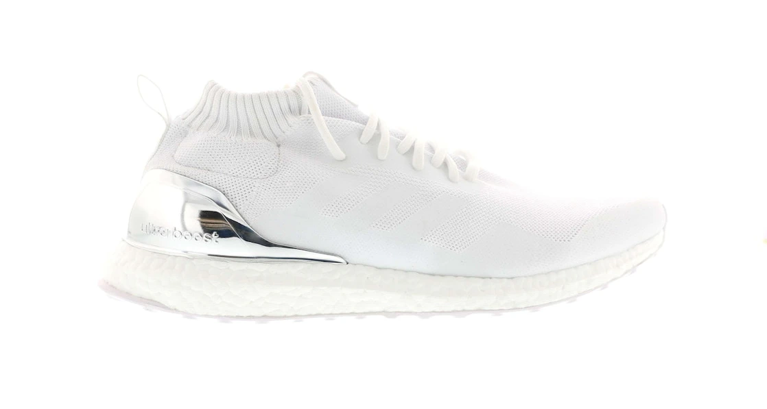 Vue 26 de adidas Ultra Boost Mid Ronnie Fieg Friends and Family White