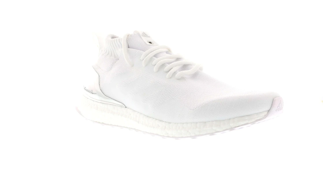 Vue 4 de adidas Ultra Boost Mid Ronnie Fieg Friends and Family White