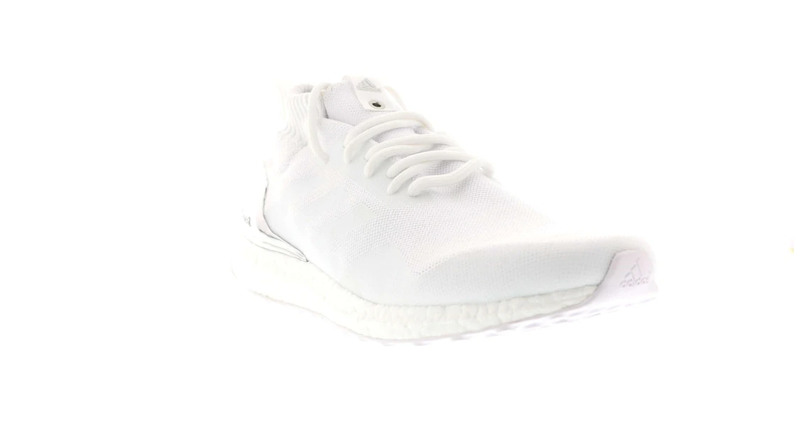 Vue 5 de adidas Ultra Boost Mid Ronnie Fieg Friends and Family White